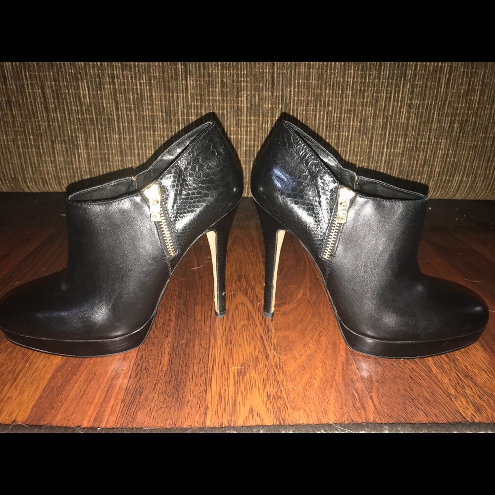 Michael Kors ‘York’ Bootie